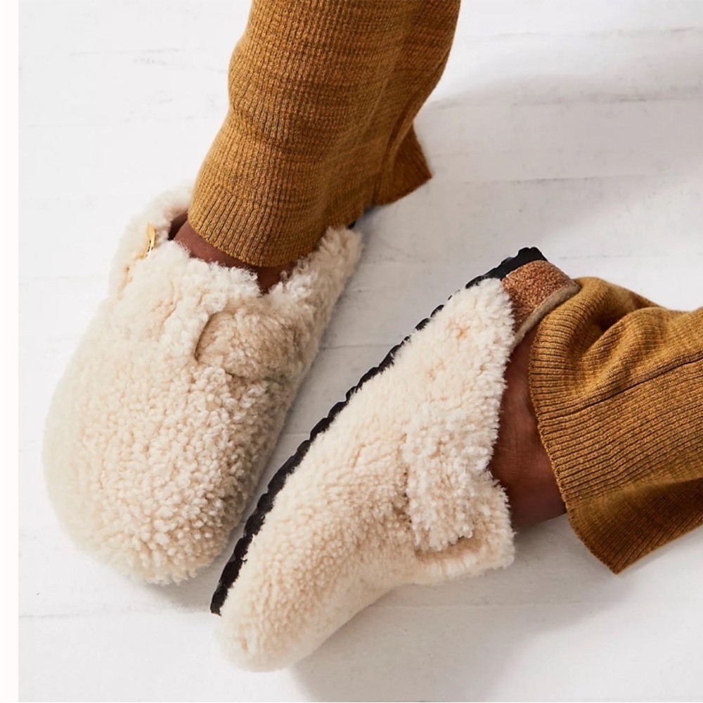 Birkenstock Boston Teddy Clogs Big Buckle Gold Cream Shearling Woman’s Size 5 - Picture 4 of 15